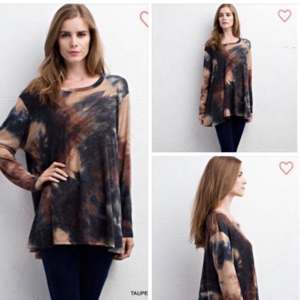 Marbled Long Sleeve Tunic Top